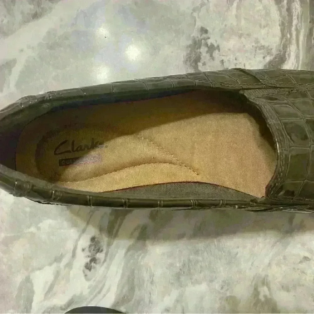 Clarks Collection Womens Gael Angora Loafer Shoes Brown Crocodile Embossed 8M - Picture 5 of 8